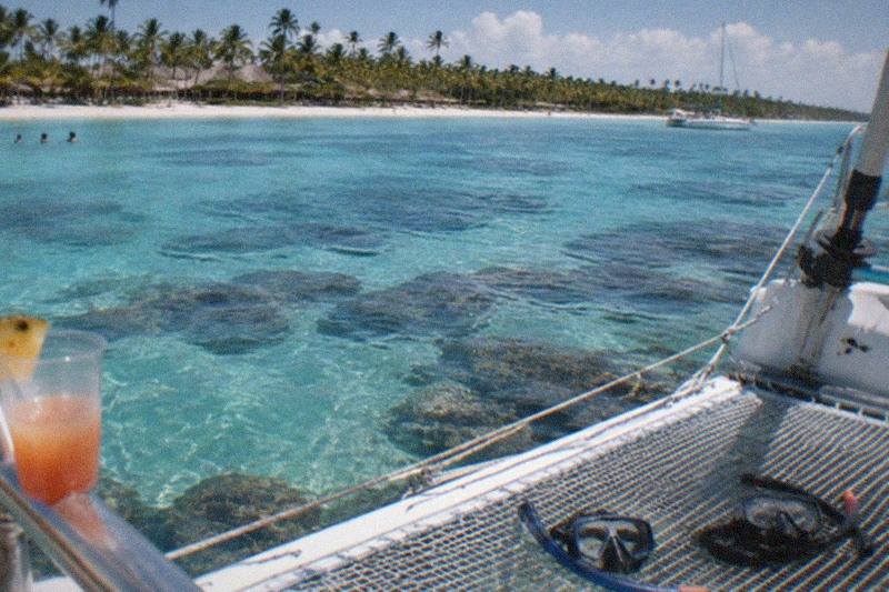 Reef Snorkeling, Open Bar
